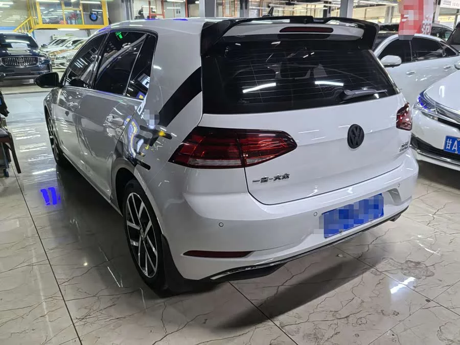 Volkswagen golf