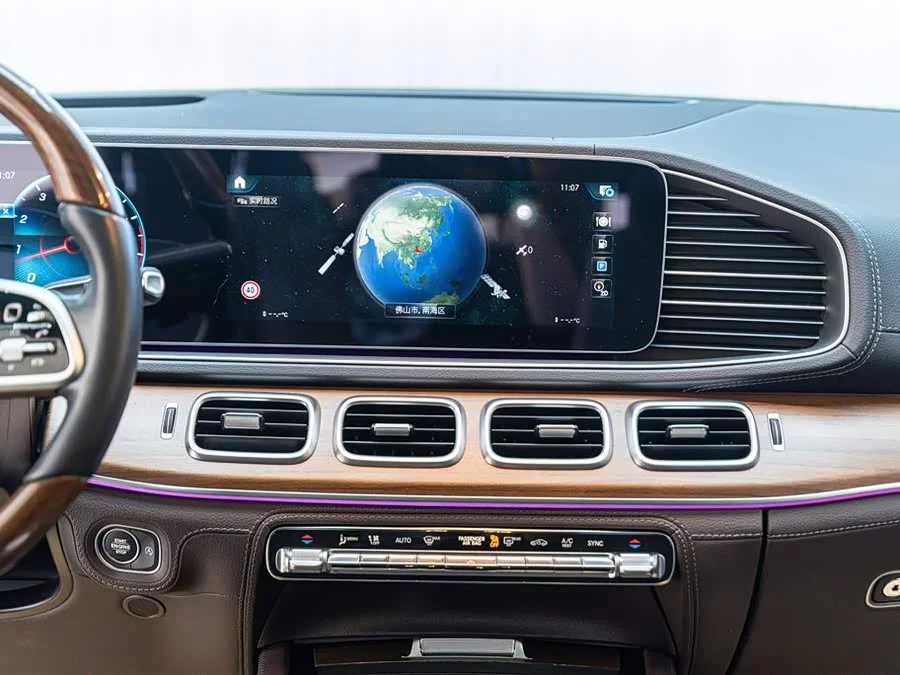 Mercedes Benz GLS