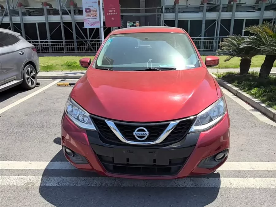 Nissan Tiida