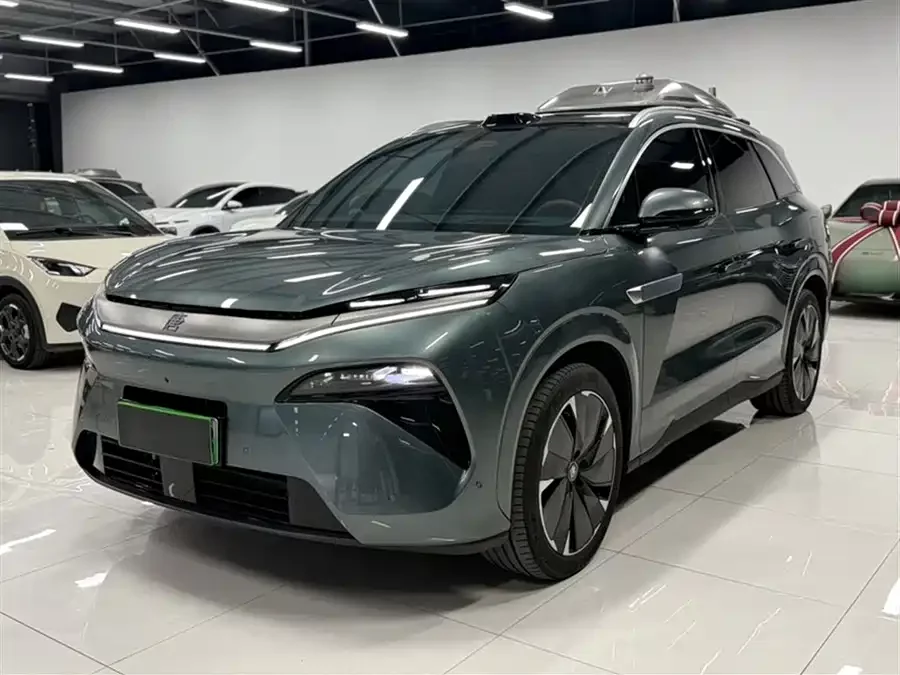 BYD Tang L