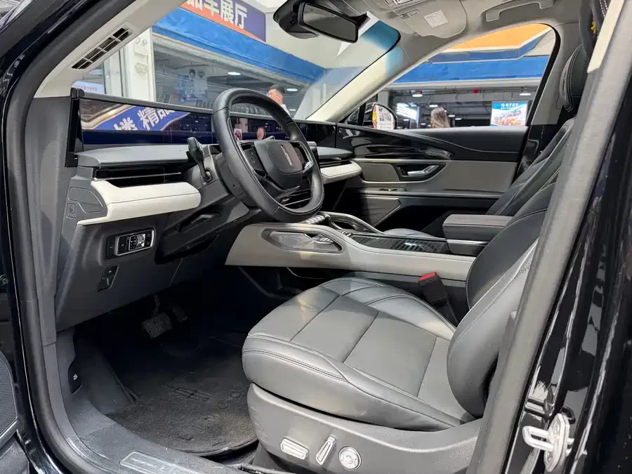 Lincoln Navigator