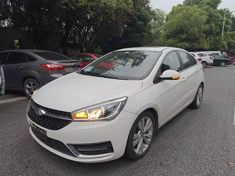 Chery Arrizo 5