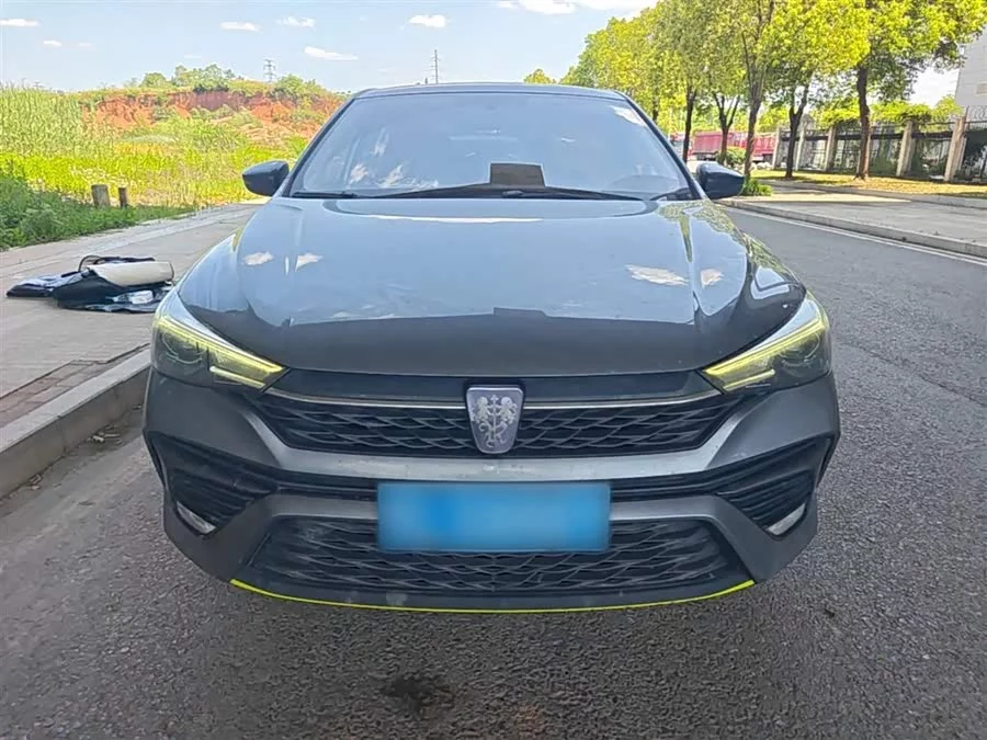 Roewe i5