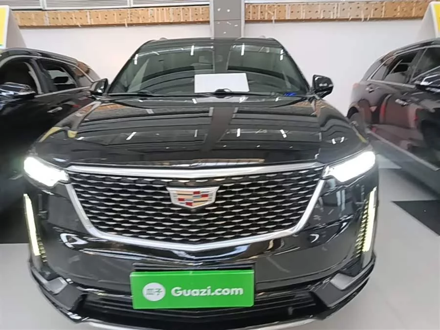 Cadillac XT6