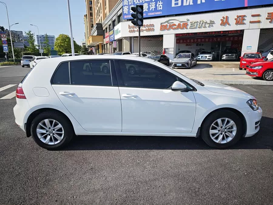 Volkswagen golf