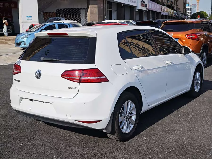 Volkswagen golf