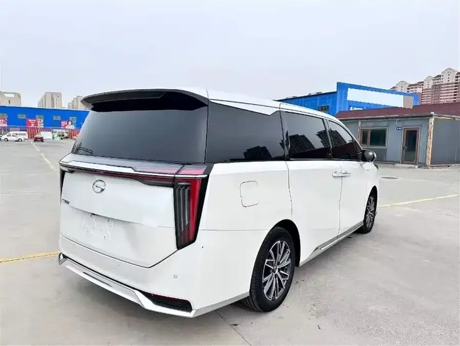 GAC Trumpchi M8