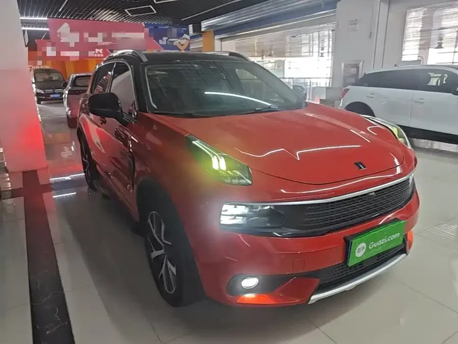 Lynk & Co 01