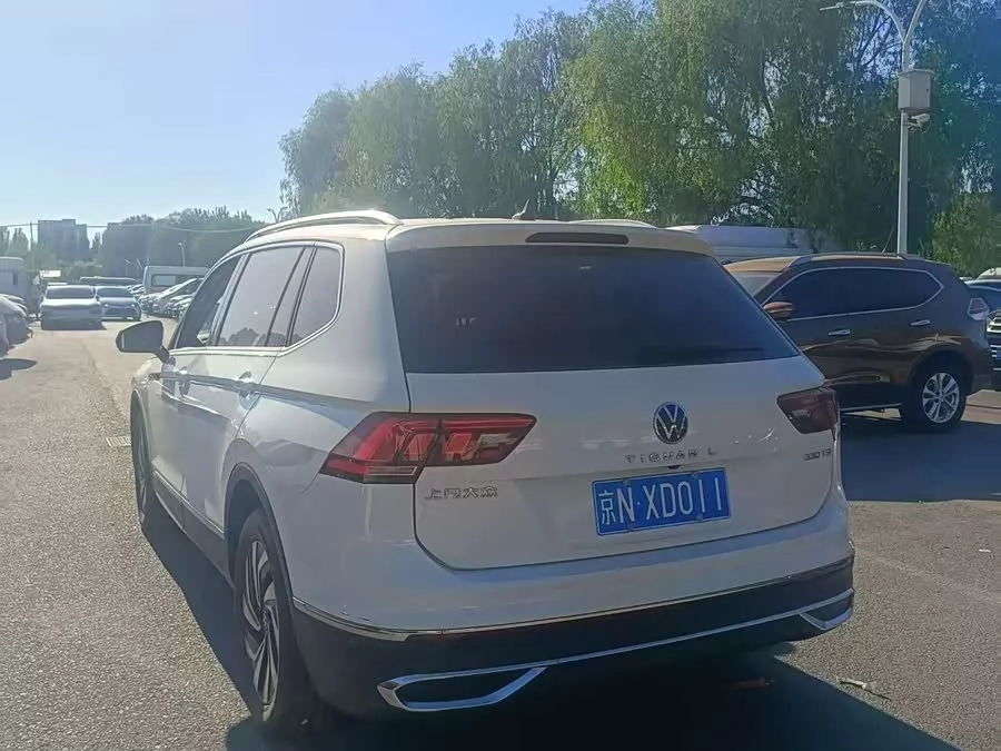 Volkswagen Tiguan L
