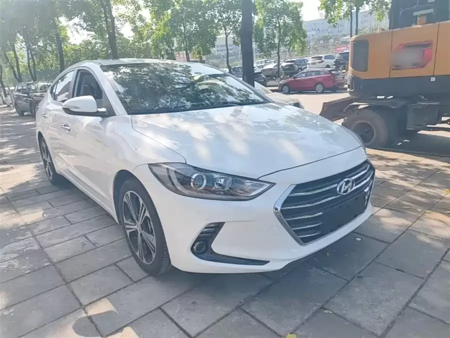 Hyundai elantra