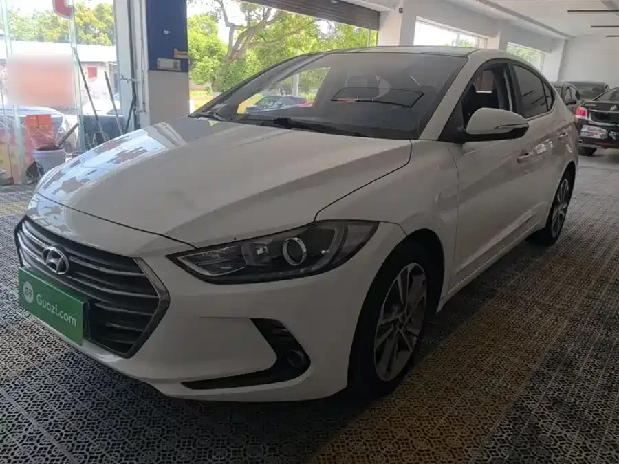 Hyundai elantra