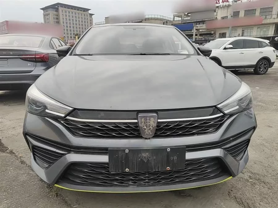 Roewe i5