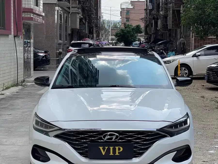 Hyundai Festa
