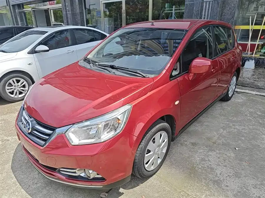 Venucia R50