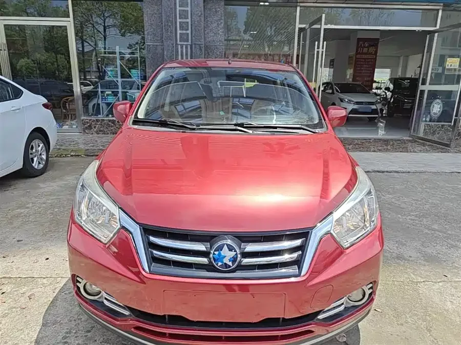 Venucia R50