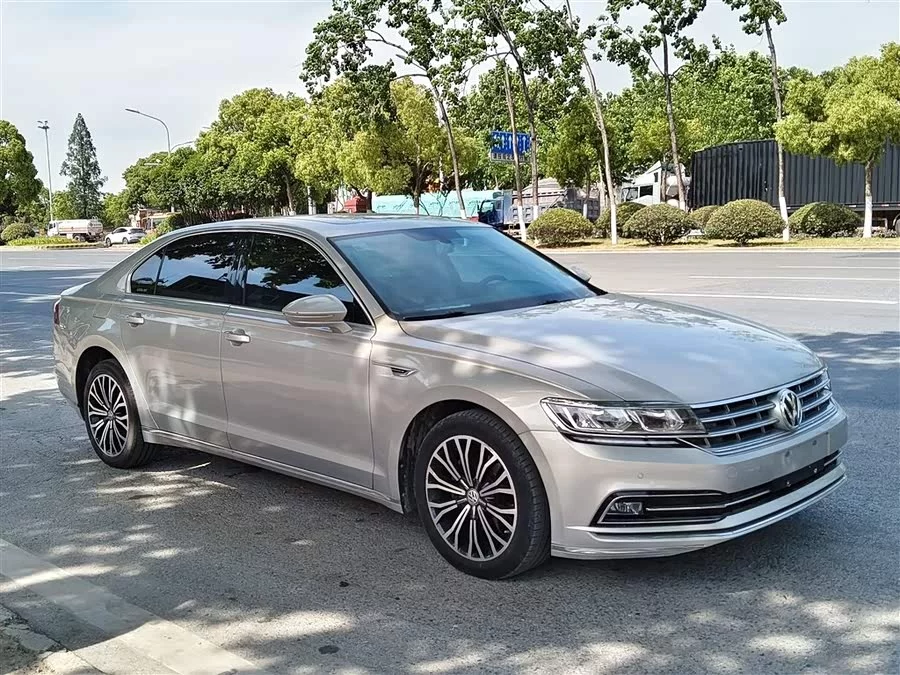 Volkswagen Phaeton / Phideon