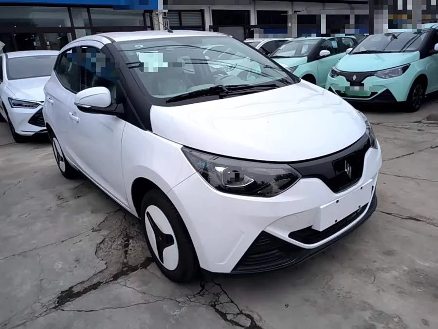 Jiangling Easy EV2