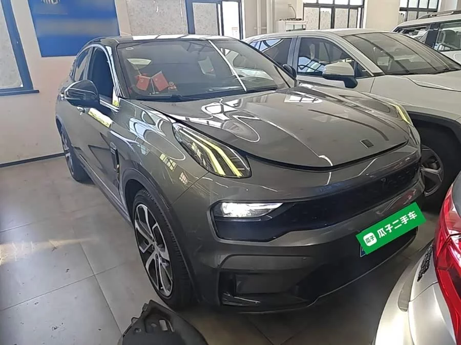 Lynk & Co 05