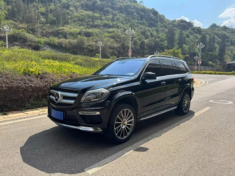 Mercedes Benz GL-Class