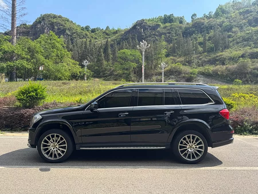 Mercedes Benz GL-Class