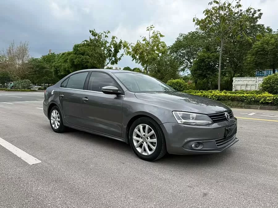 Volkswagen Sagitar