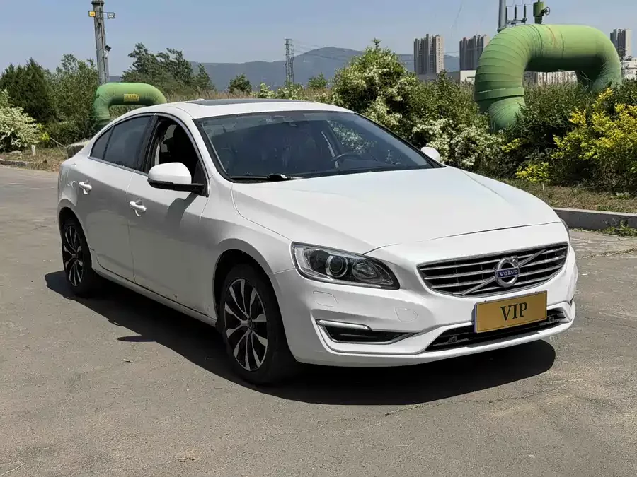 Volvo S60