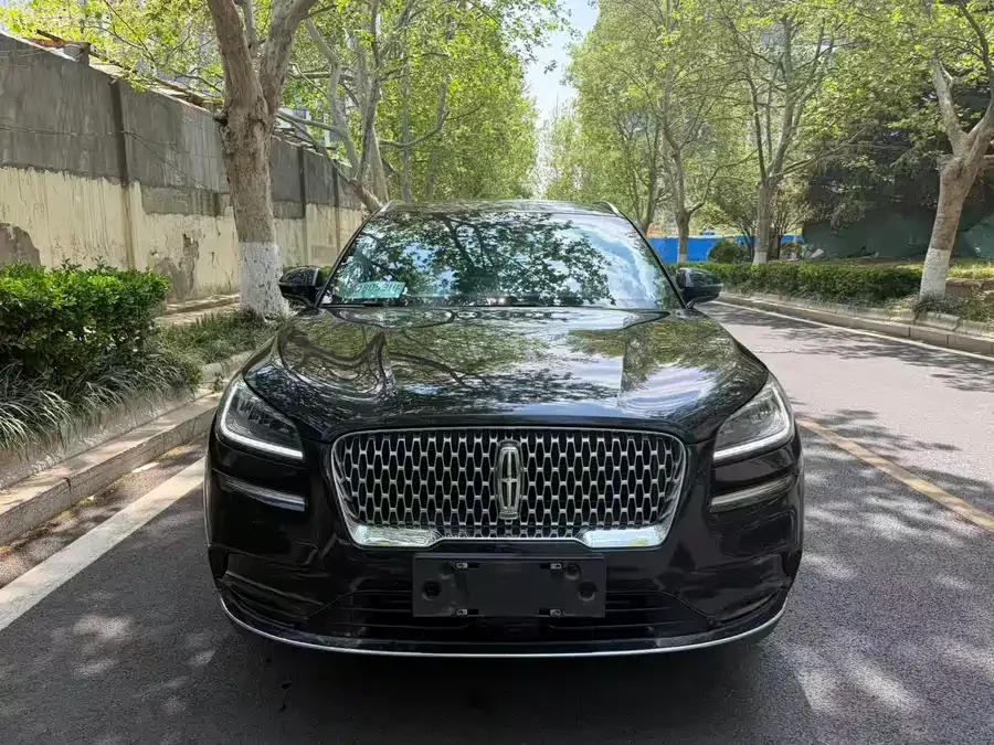 Lincoln Adventurer