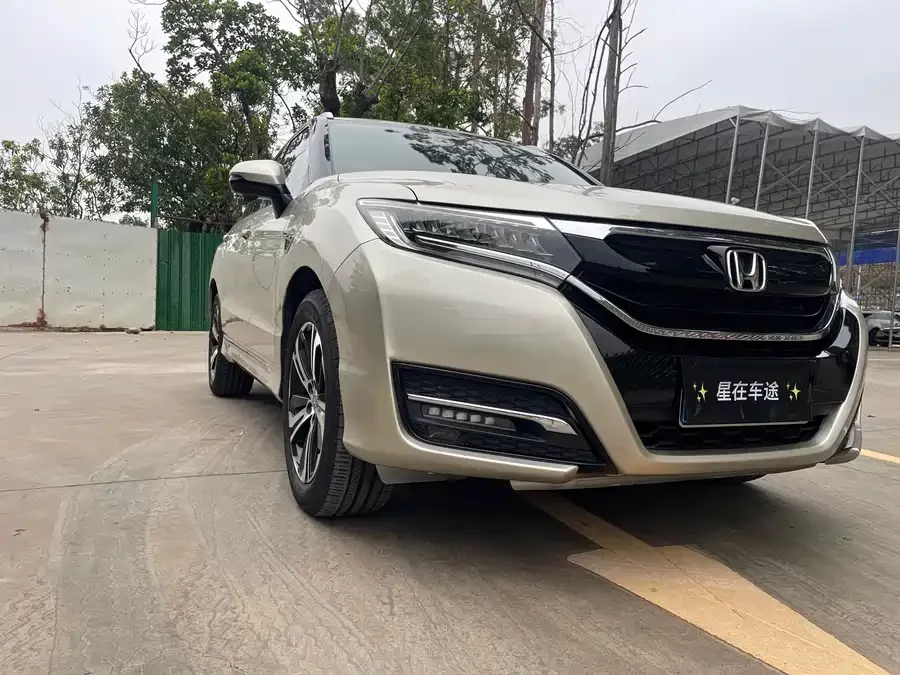 Honda UR-V
