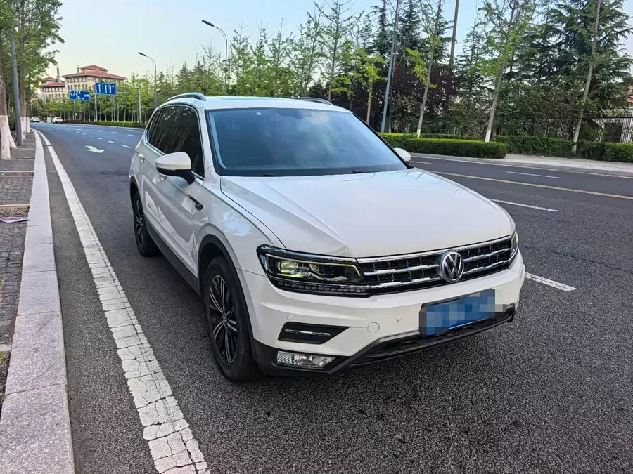 Volkswagen Tiguan L