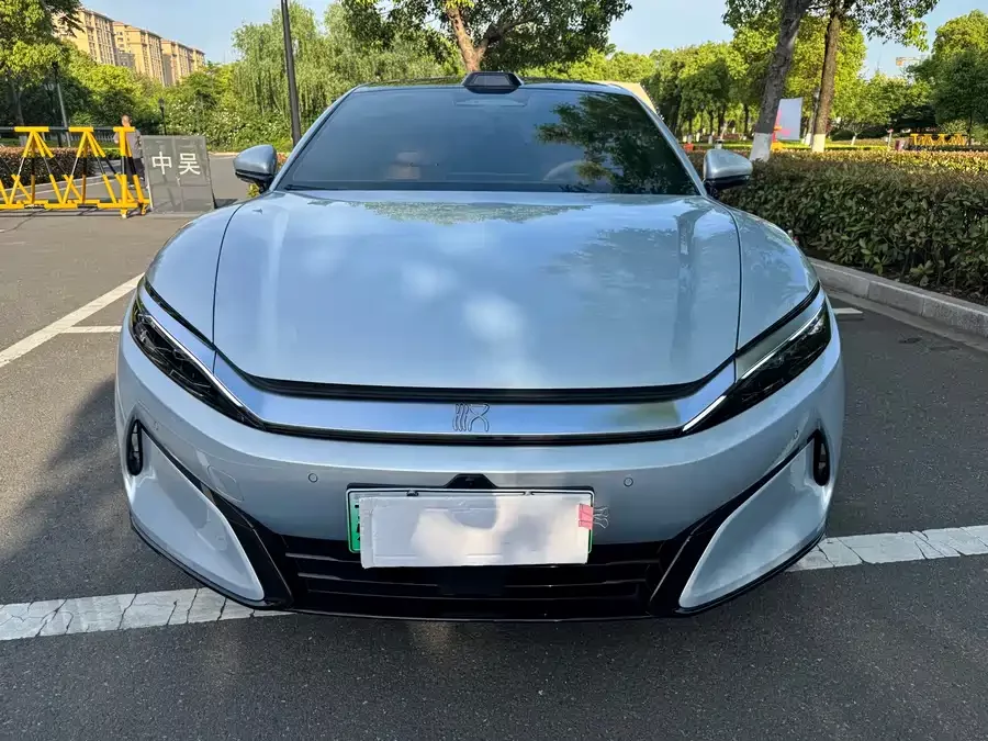 BYD Han L