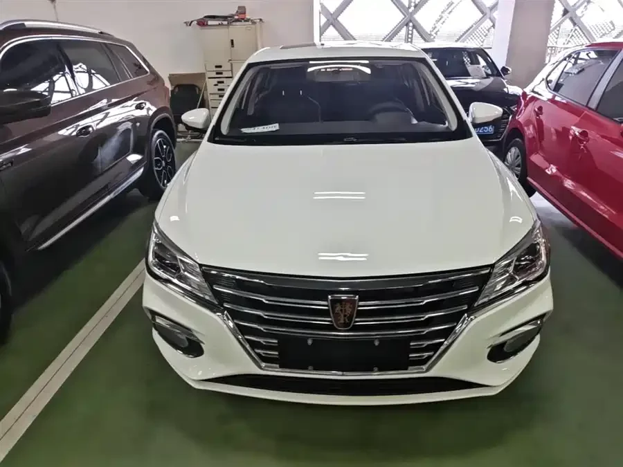 Roewe i5