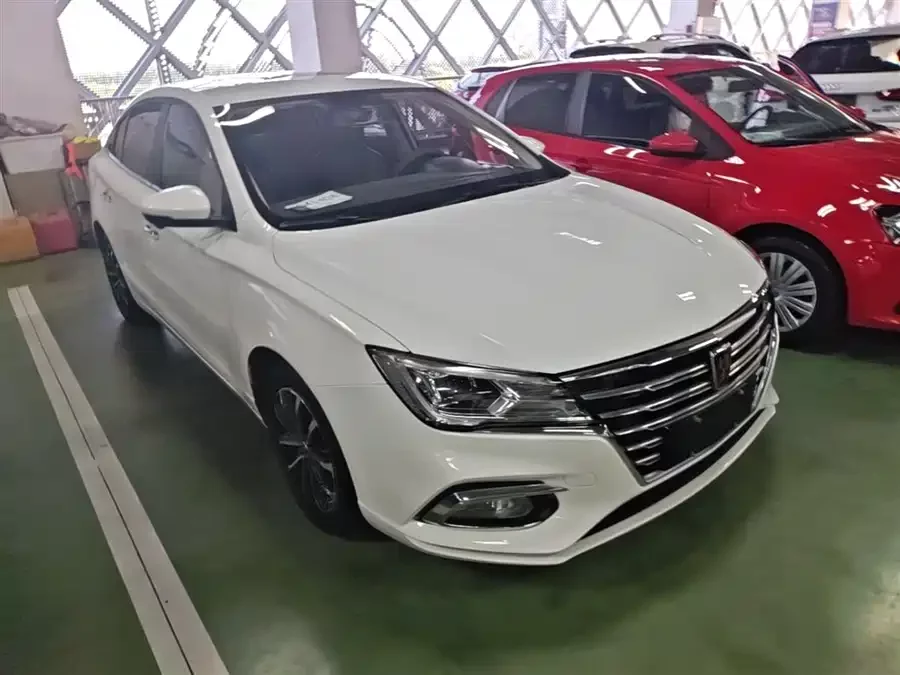 Roewe i5