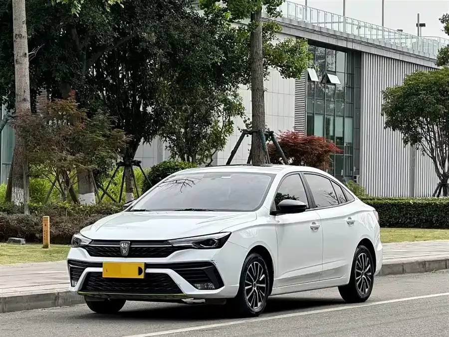 Roewe i5