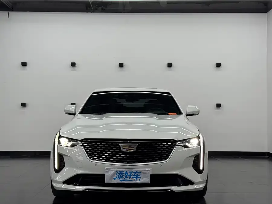 Cadillac CT4
