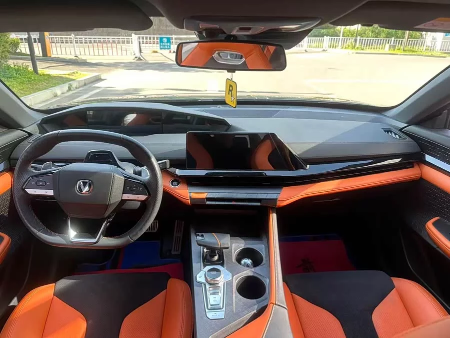 Changan UNI-V