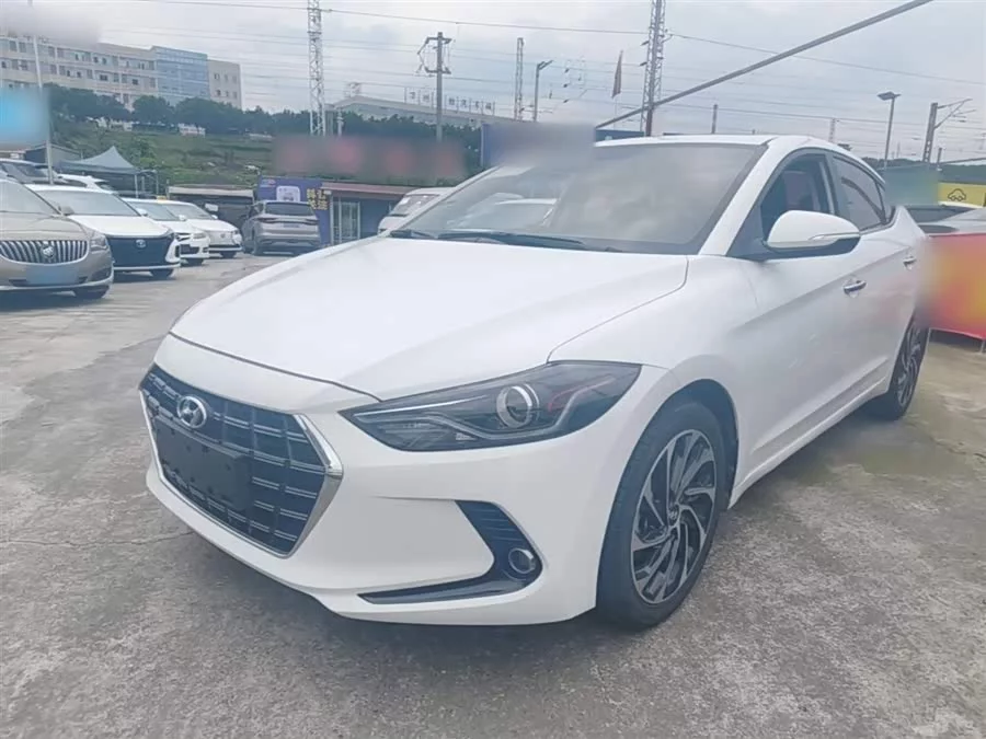 Hyundai elantra