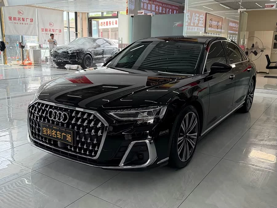 Audi A8