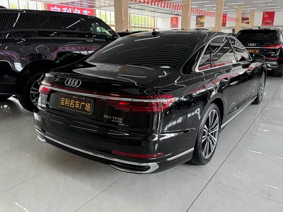 Audi A8