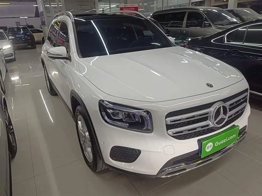 Mercedes Benz GLB