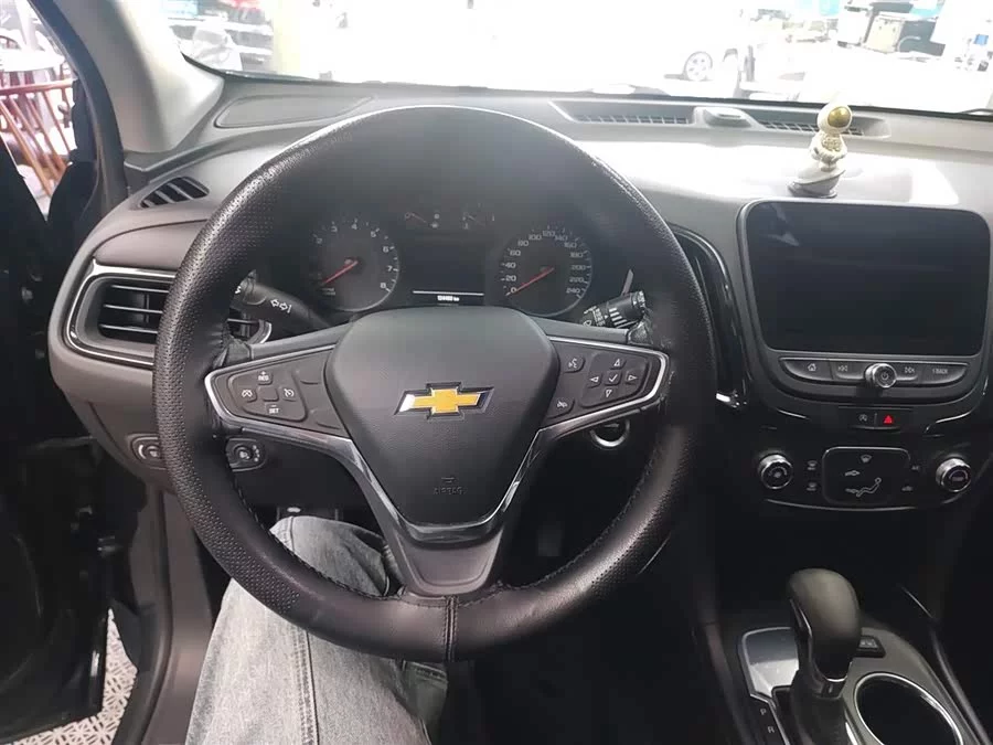 Chevrolet Explorer
