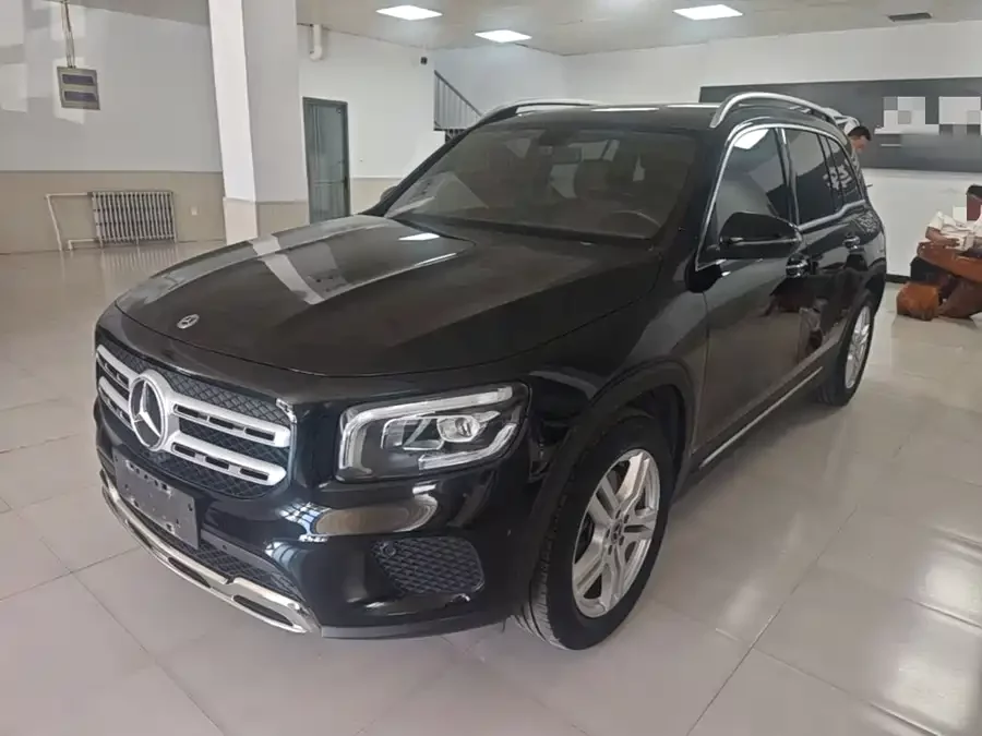 Mercedes Benz GLB