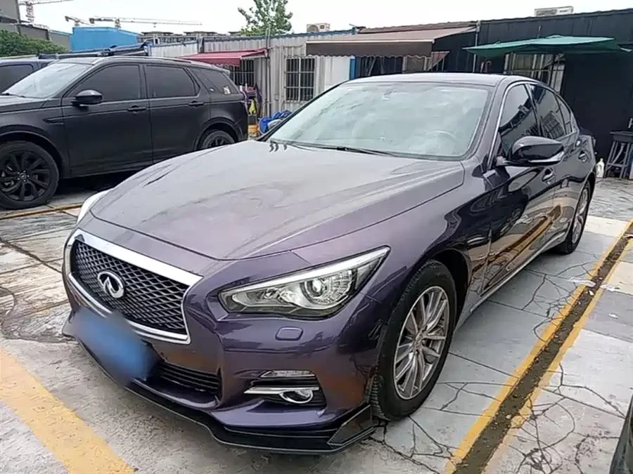 Infiniti Q50L