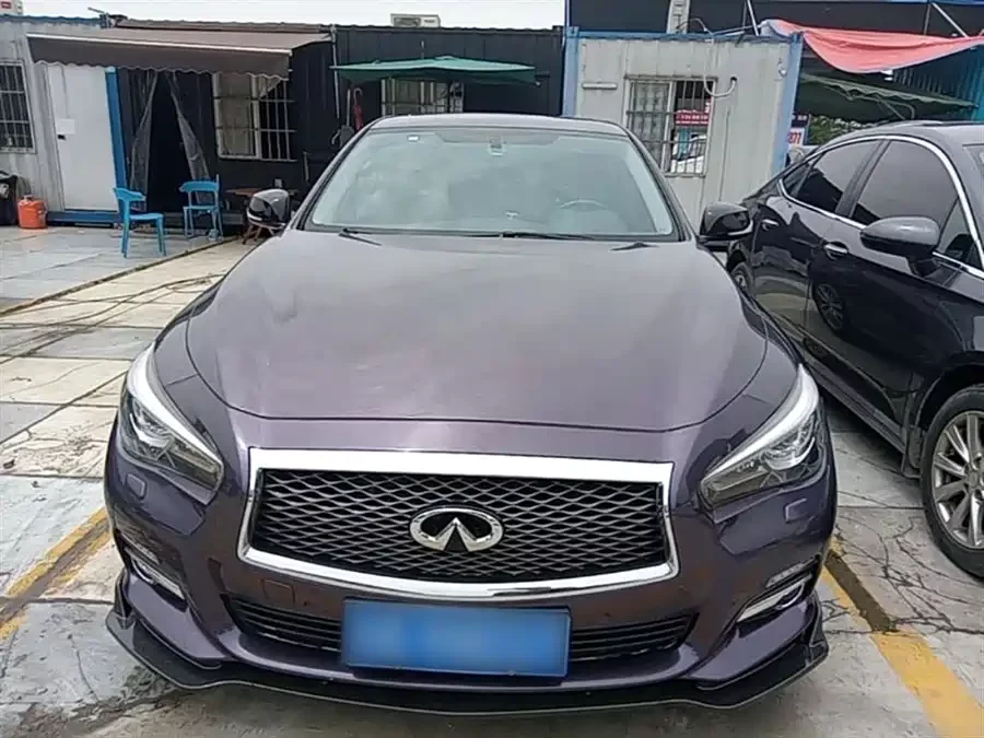 Infiniti Q50L