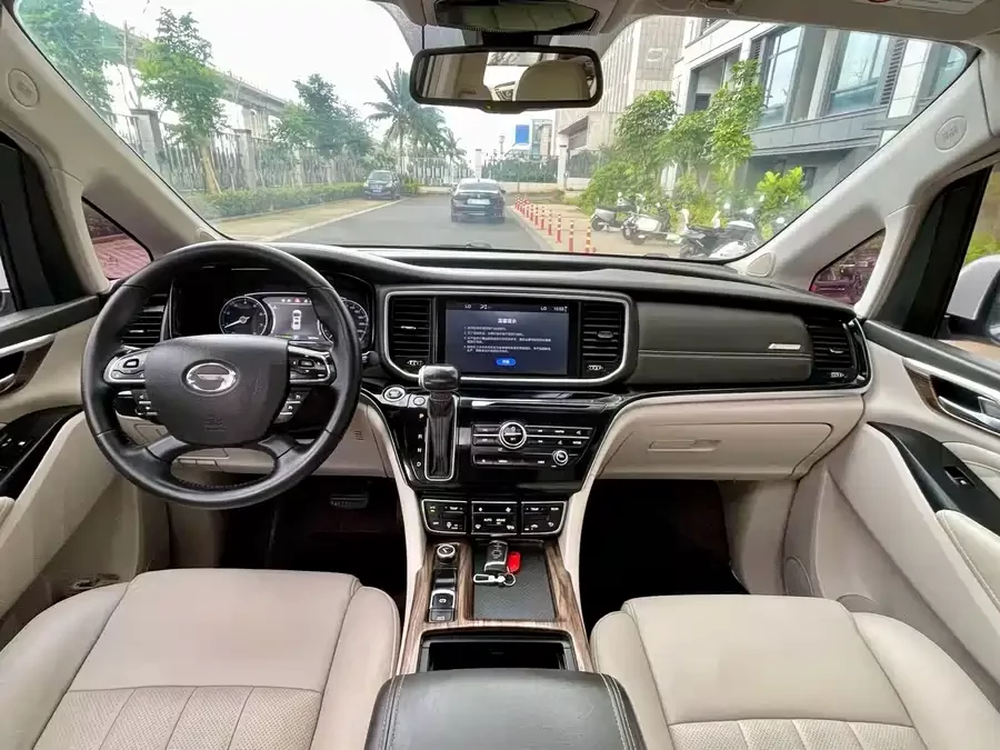 GAC Trumpchi M8