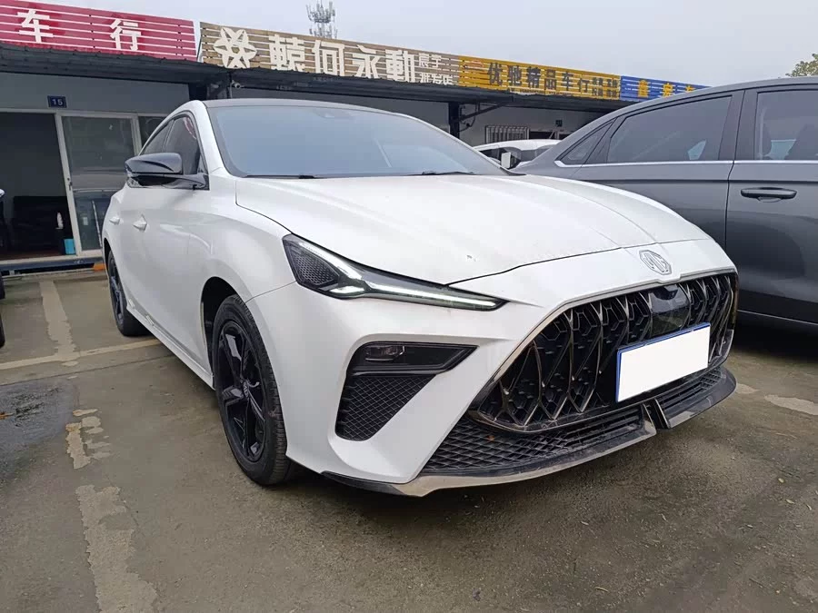MG 5 Scorpio