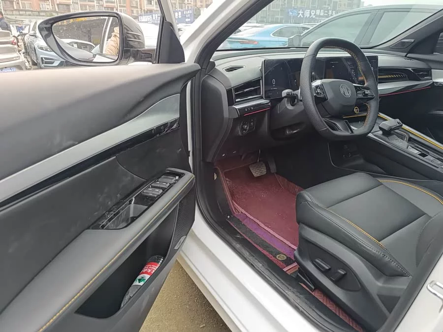MG 5 Scorpio