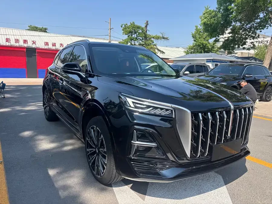 Hongqi HS5