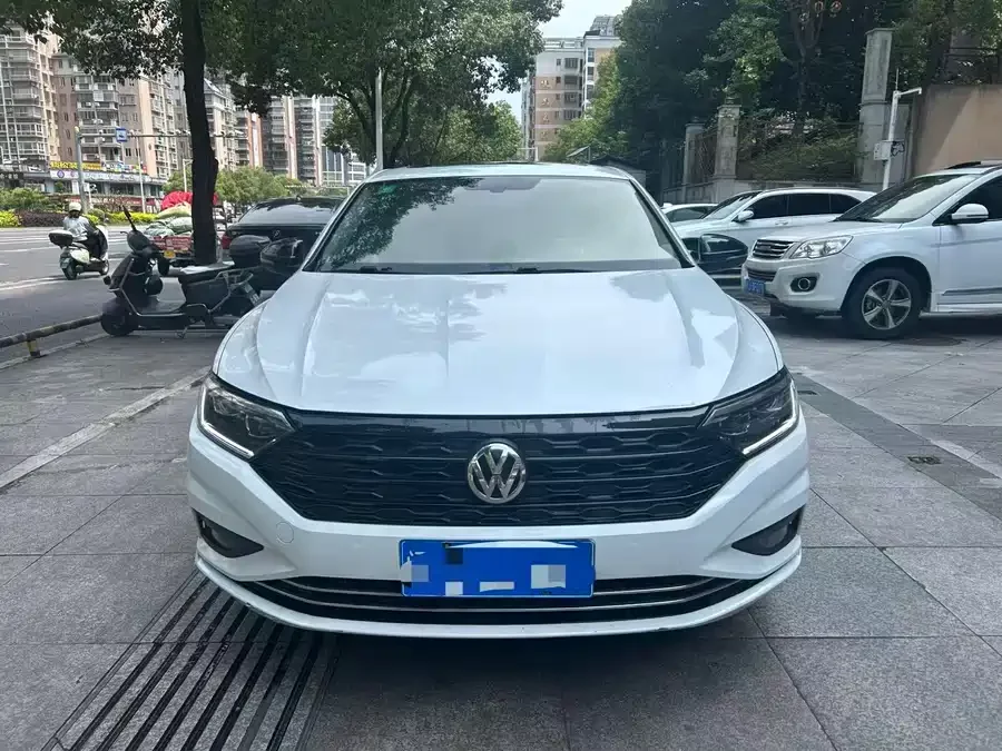 Volkswagen Sagitar