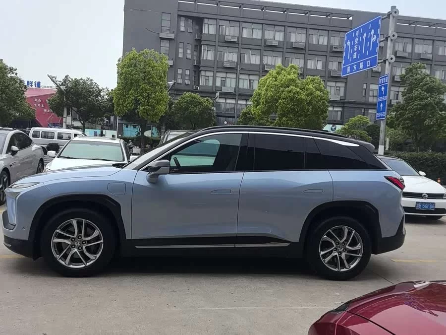 NIO ES6