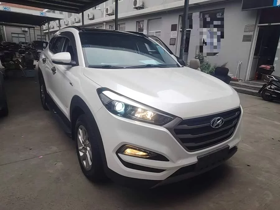 Hyundai Tucson